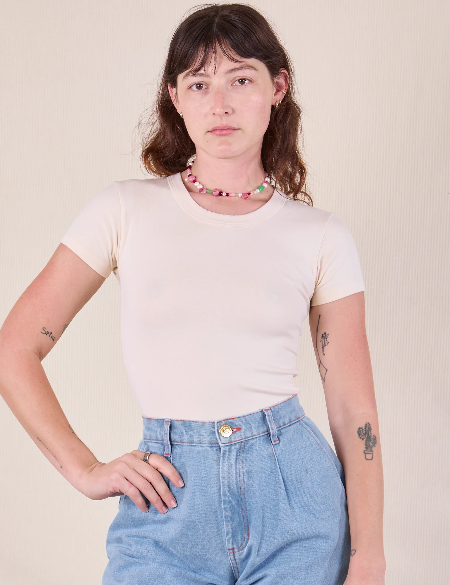 Baby Tee - Vintage Tee Off-White - Image 18