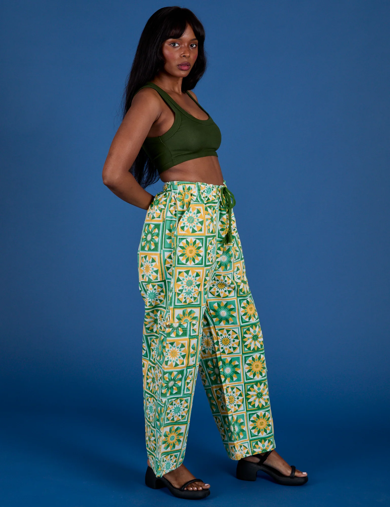 Drop Pocket Cargo Pants - Spring Quilt Print - Image 11