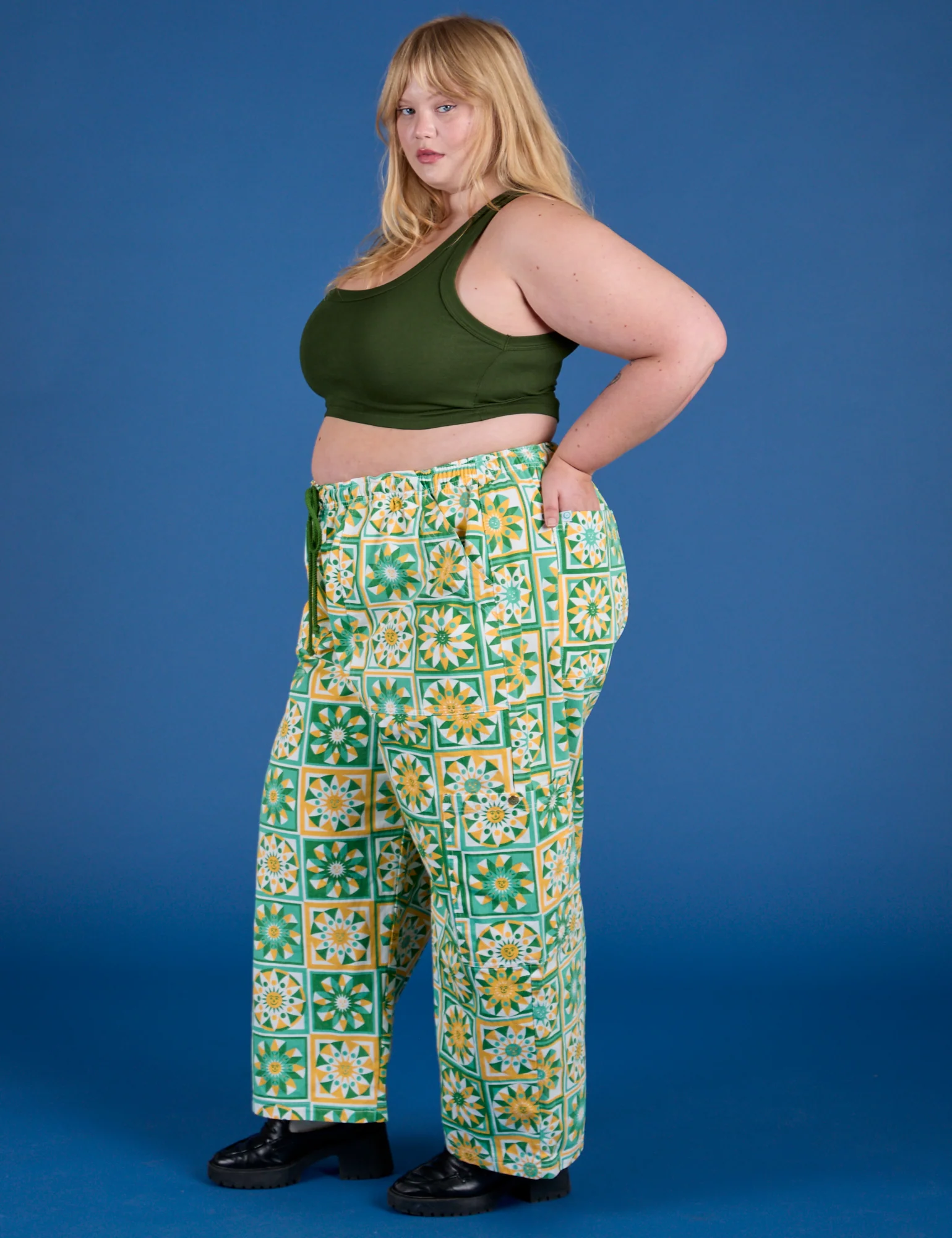 Drop Pocket Cargo Pants - Spring Quilt Print - Image 4