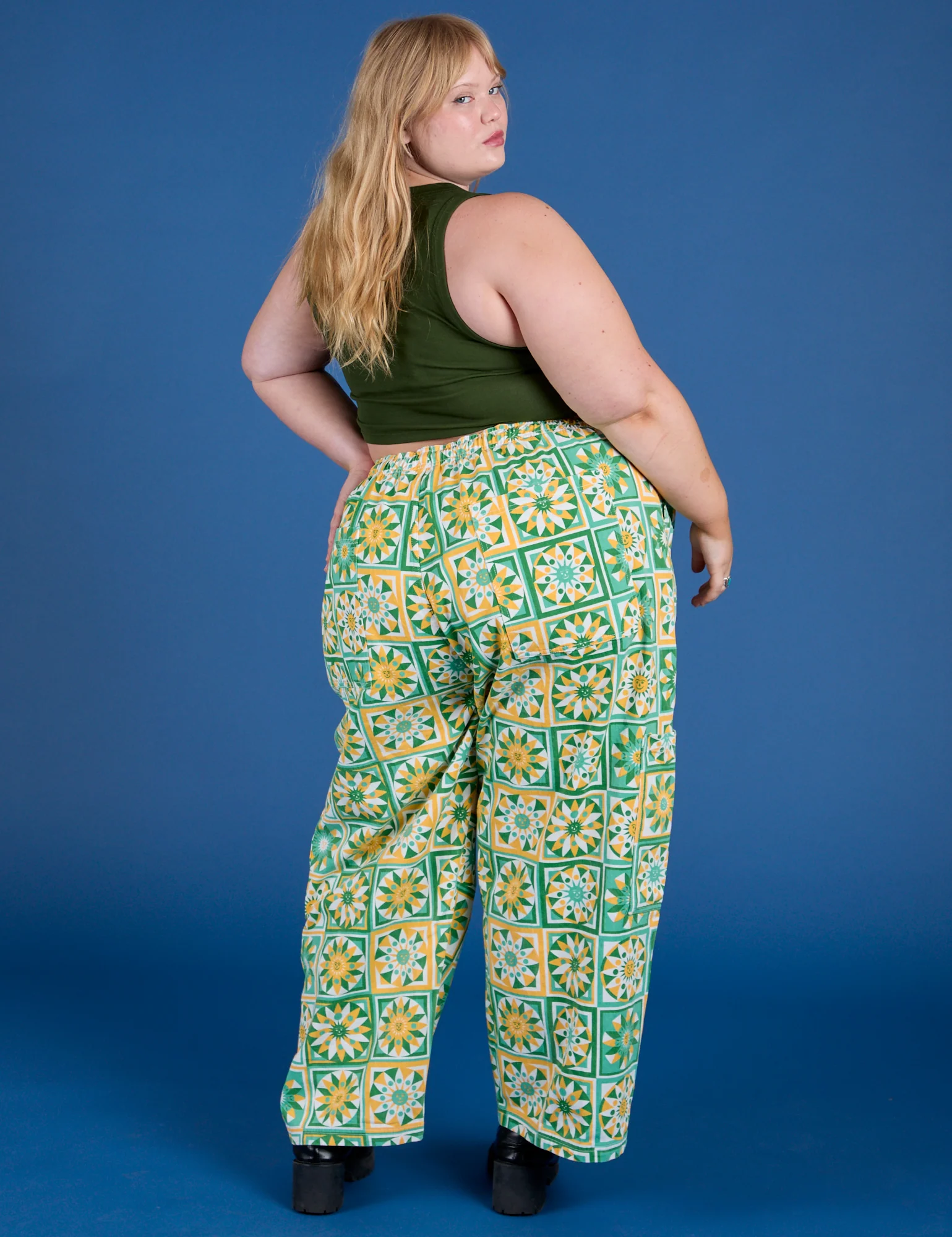 Drop Pocket Cargo Pants - Spring Quilt Print - Image 6