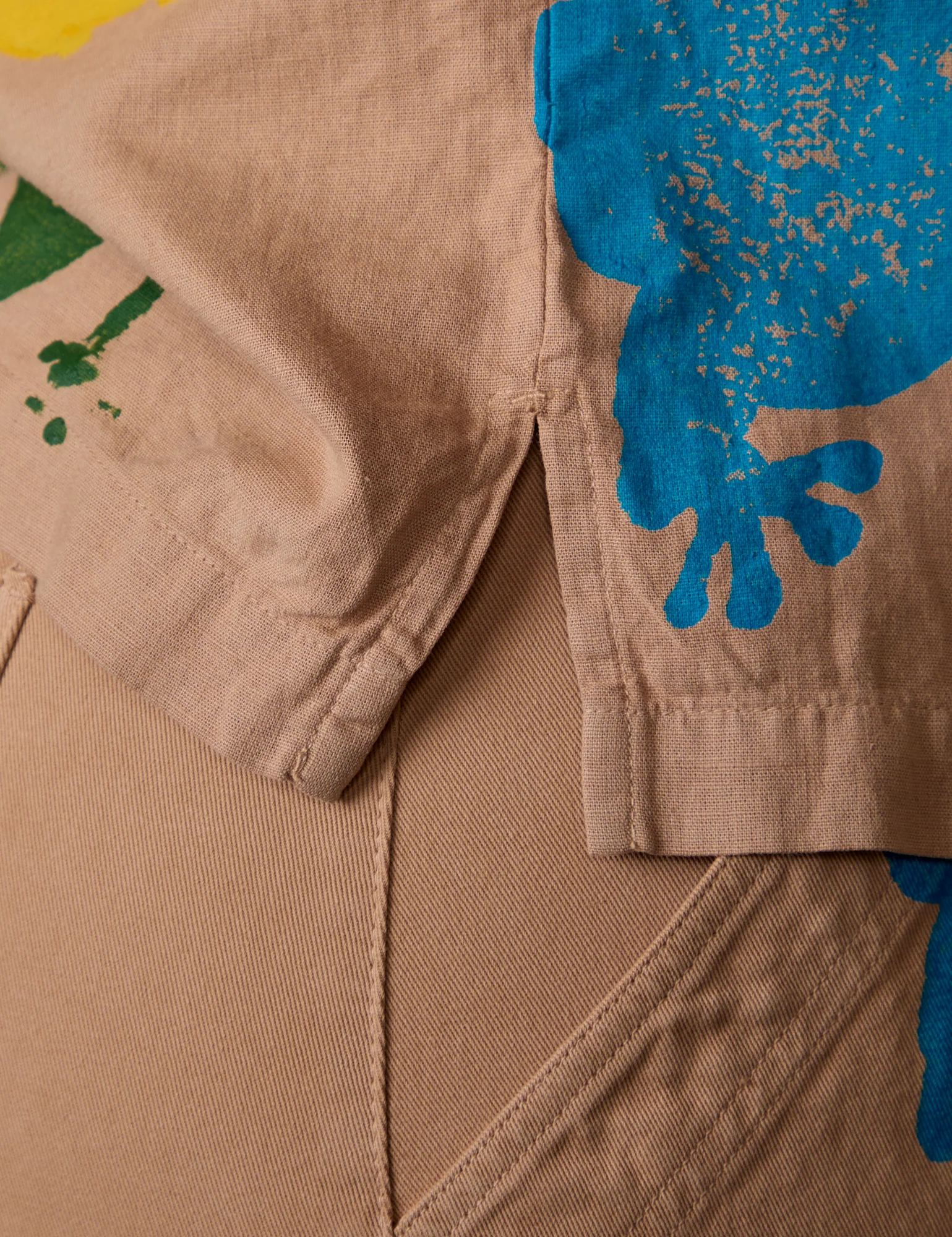 Paintstamped Pantry Button-Up - Froggy - Image 6