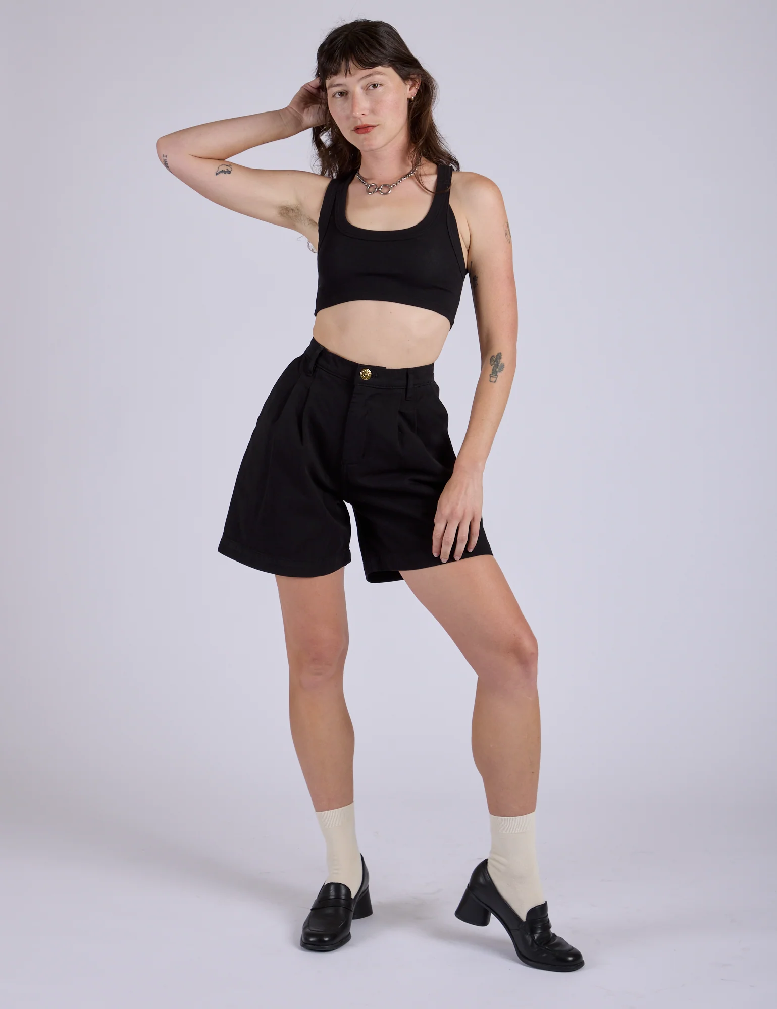 Pleated Trouser Shorts - Basic Black - Image 17