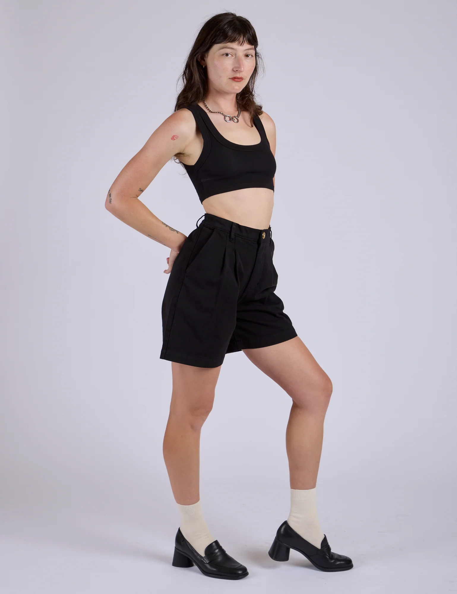 Pleated Trouser Shorts - Basic Black - Image 18
