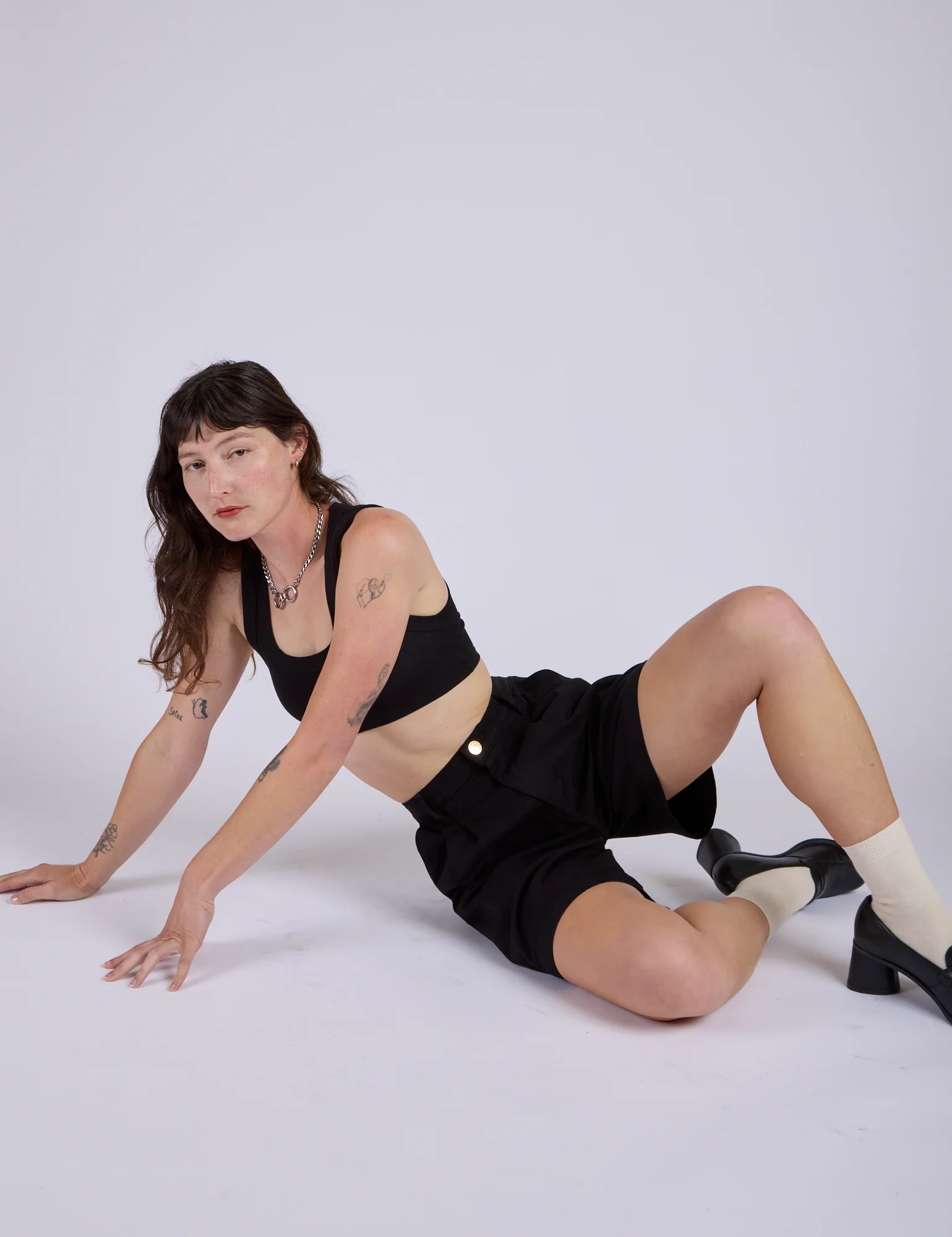 Pleated Trouser Shorts - Basic Black - Image 21