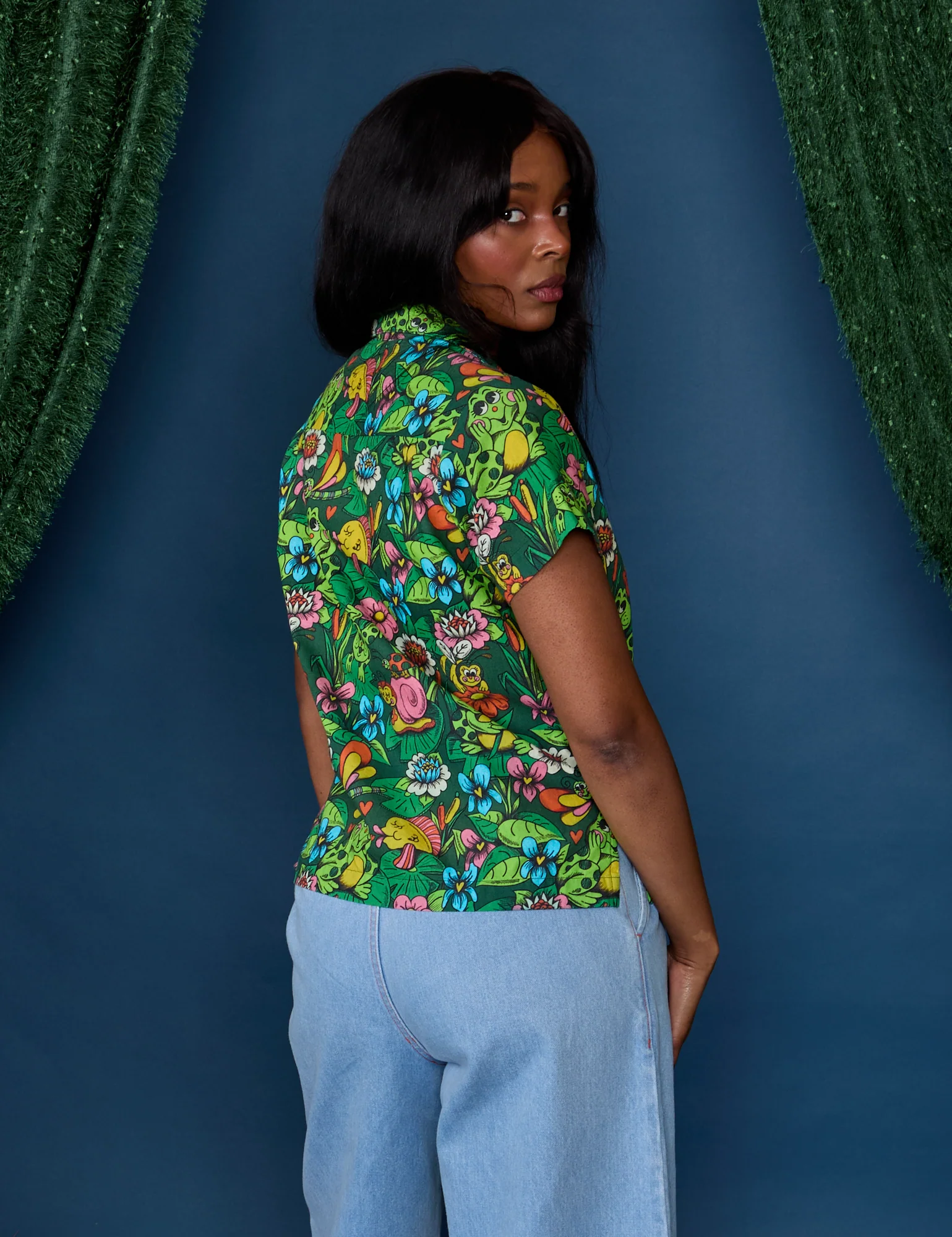 Pond Party Pantry Button-Up - Image 18